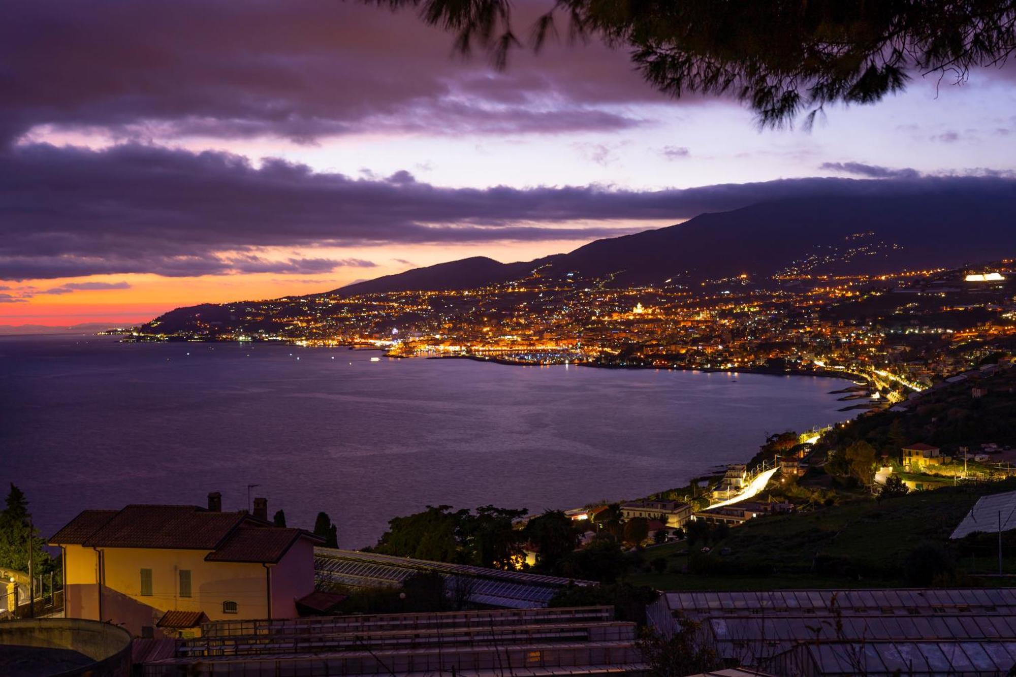 Caratteristico Appartamento In Centro - Happy Rentals San Remo Kültér fotó
